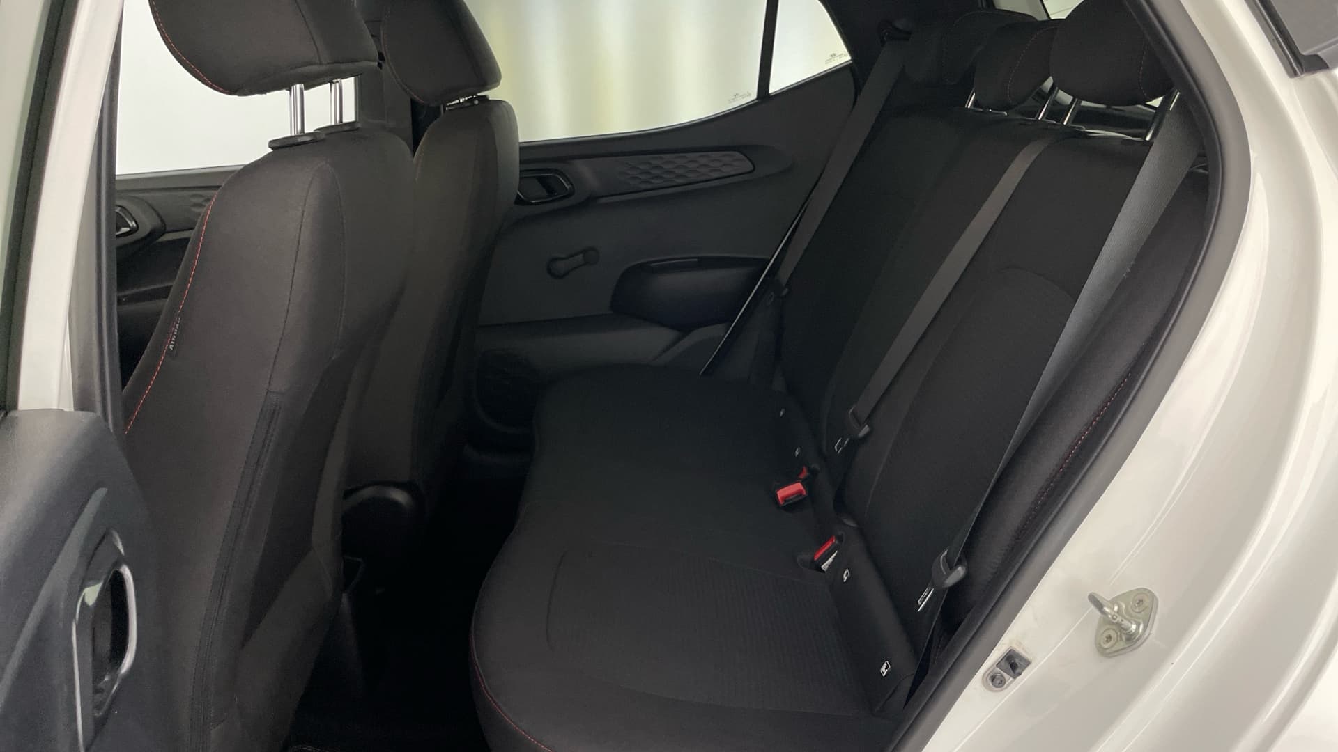 Hyundai i10 - 12