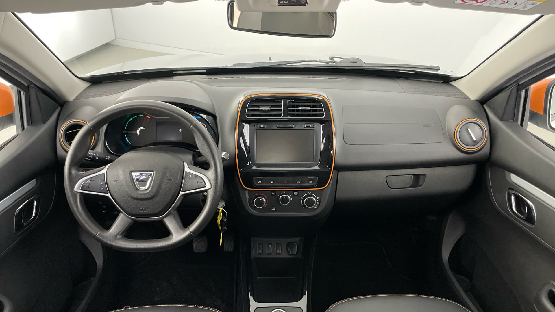 Dacia Spring - 10