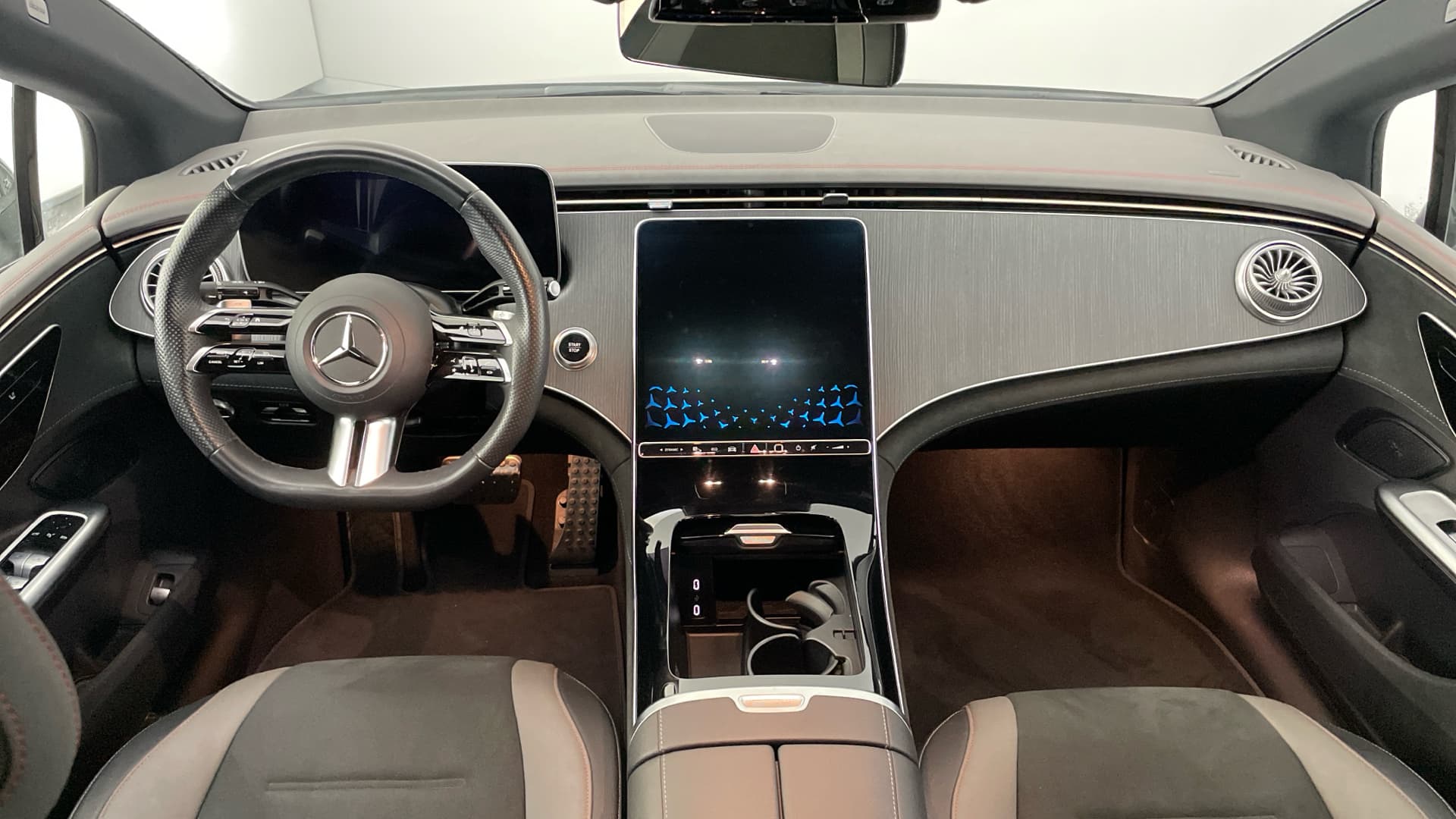 Mercedes-Benz EQE - 10