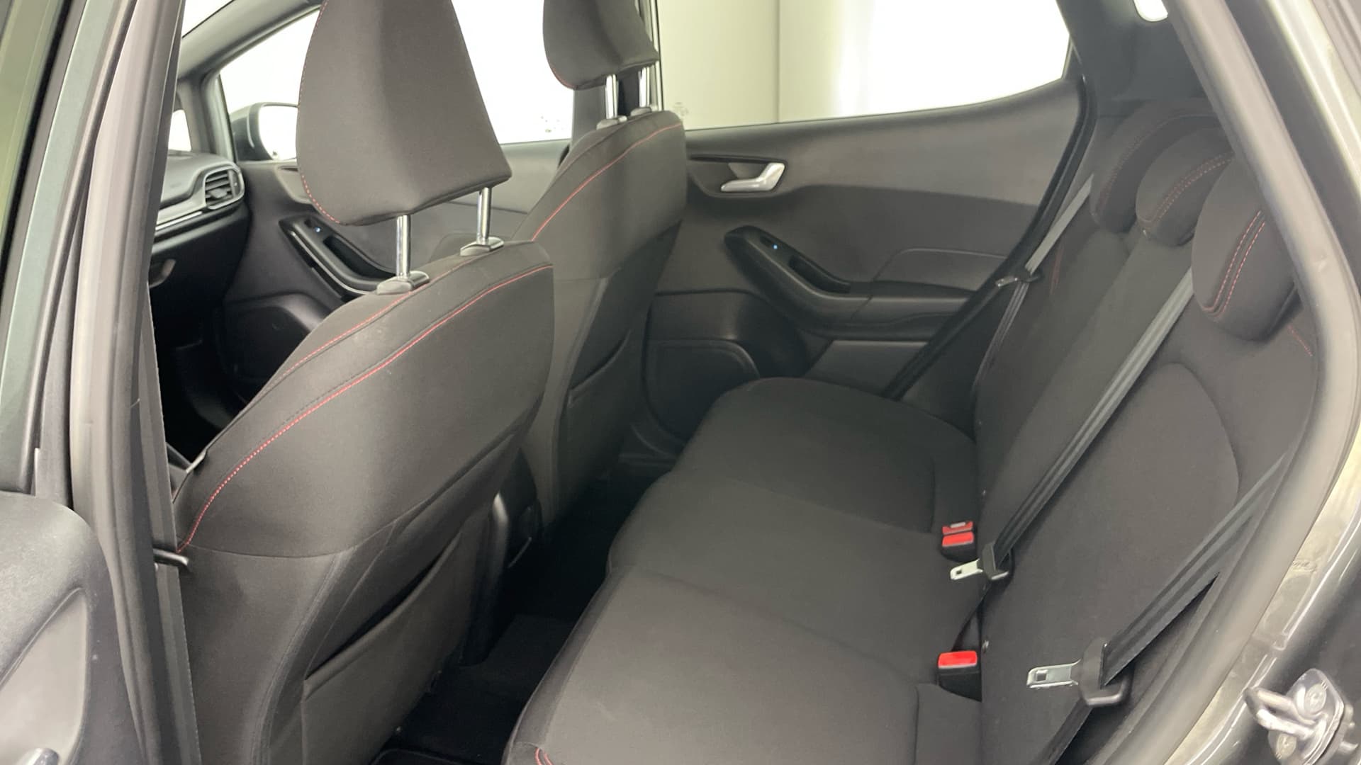 Ford Fiesta - 12