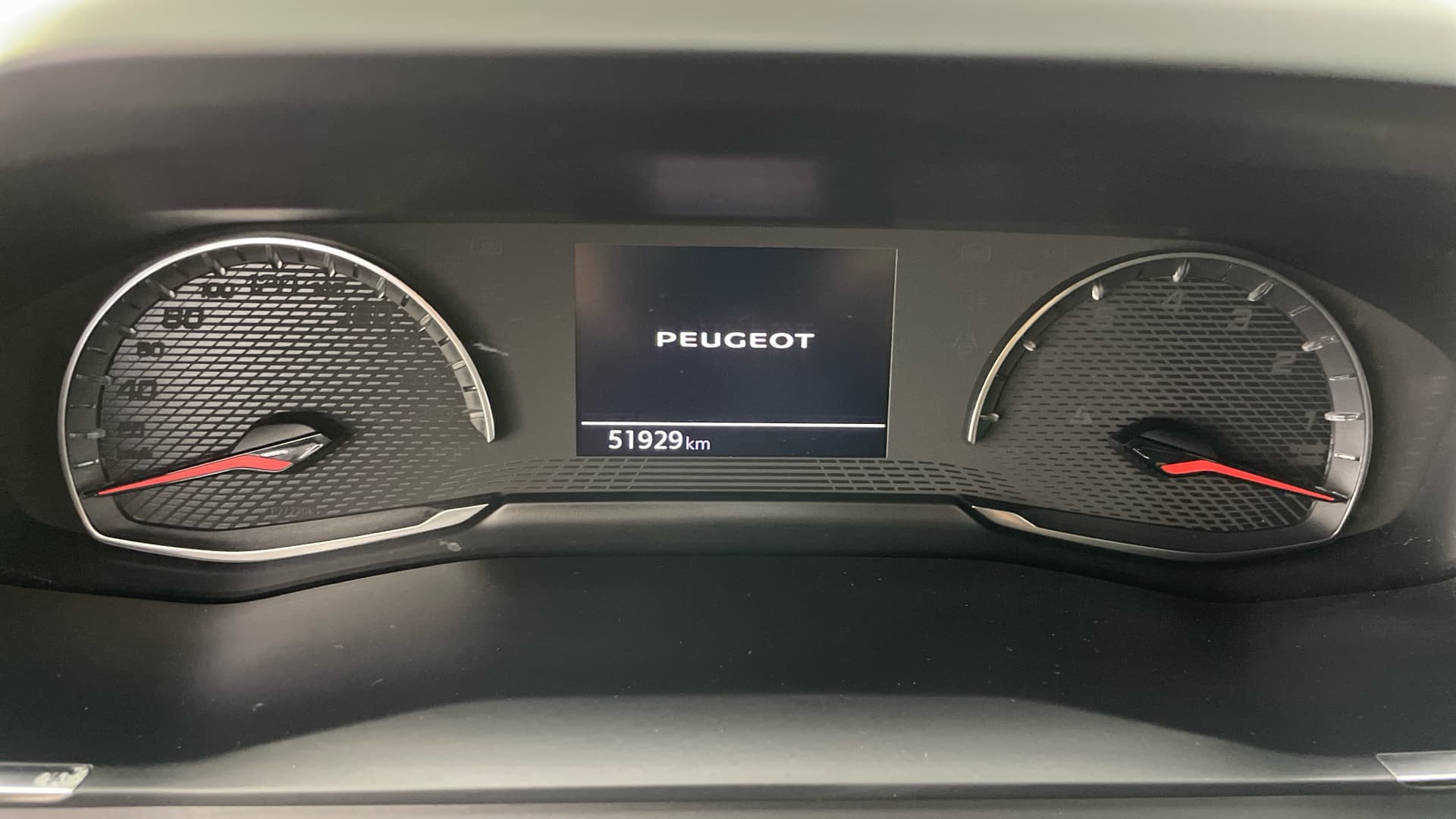 Peugeot 2008 - 9