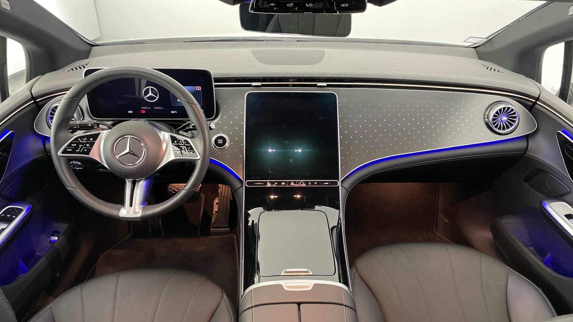 Mercedes-Benz EQE - 10