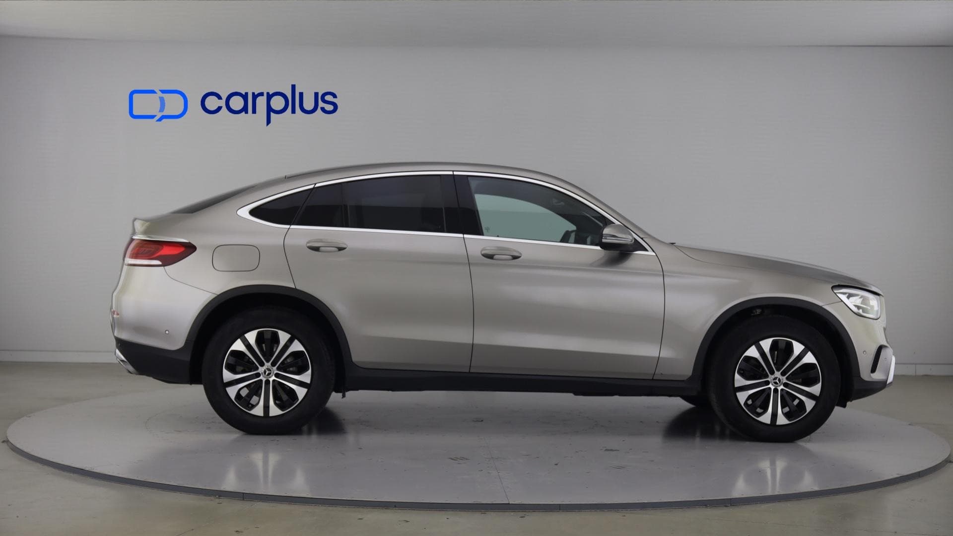Mercedes-Benz GLC - 7