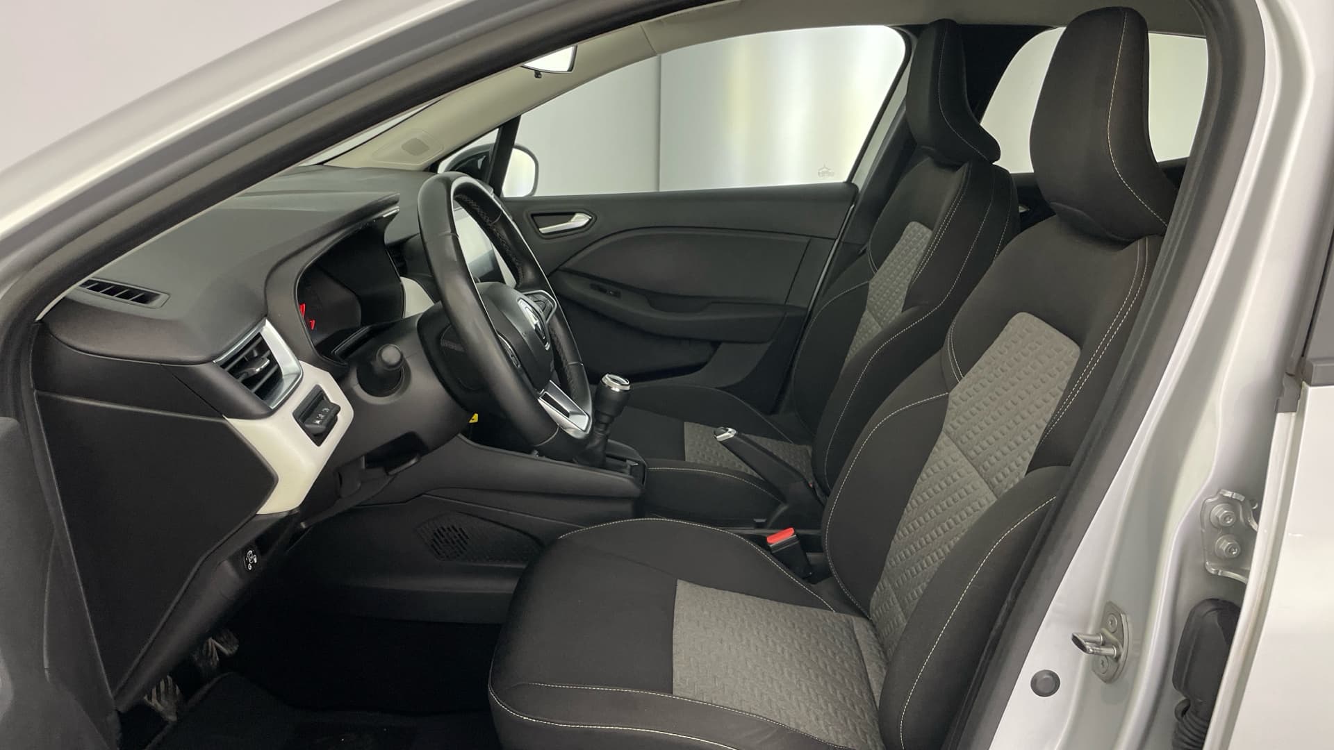 Renault Clio - 11
