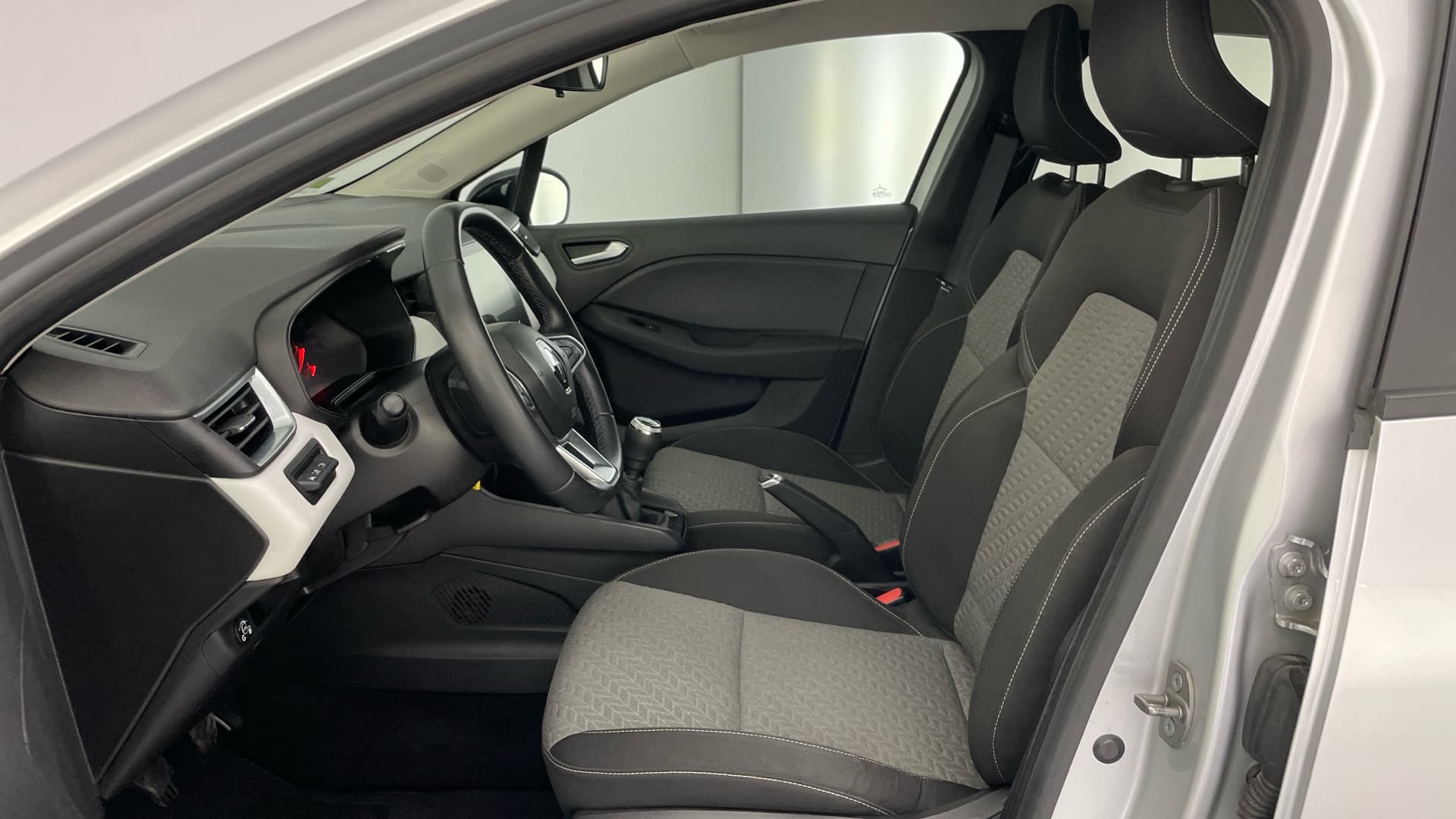 Renault Clio - 11