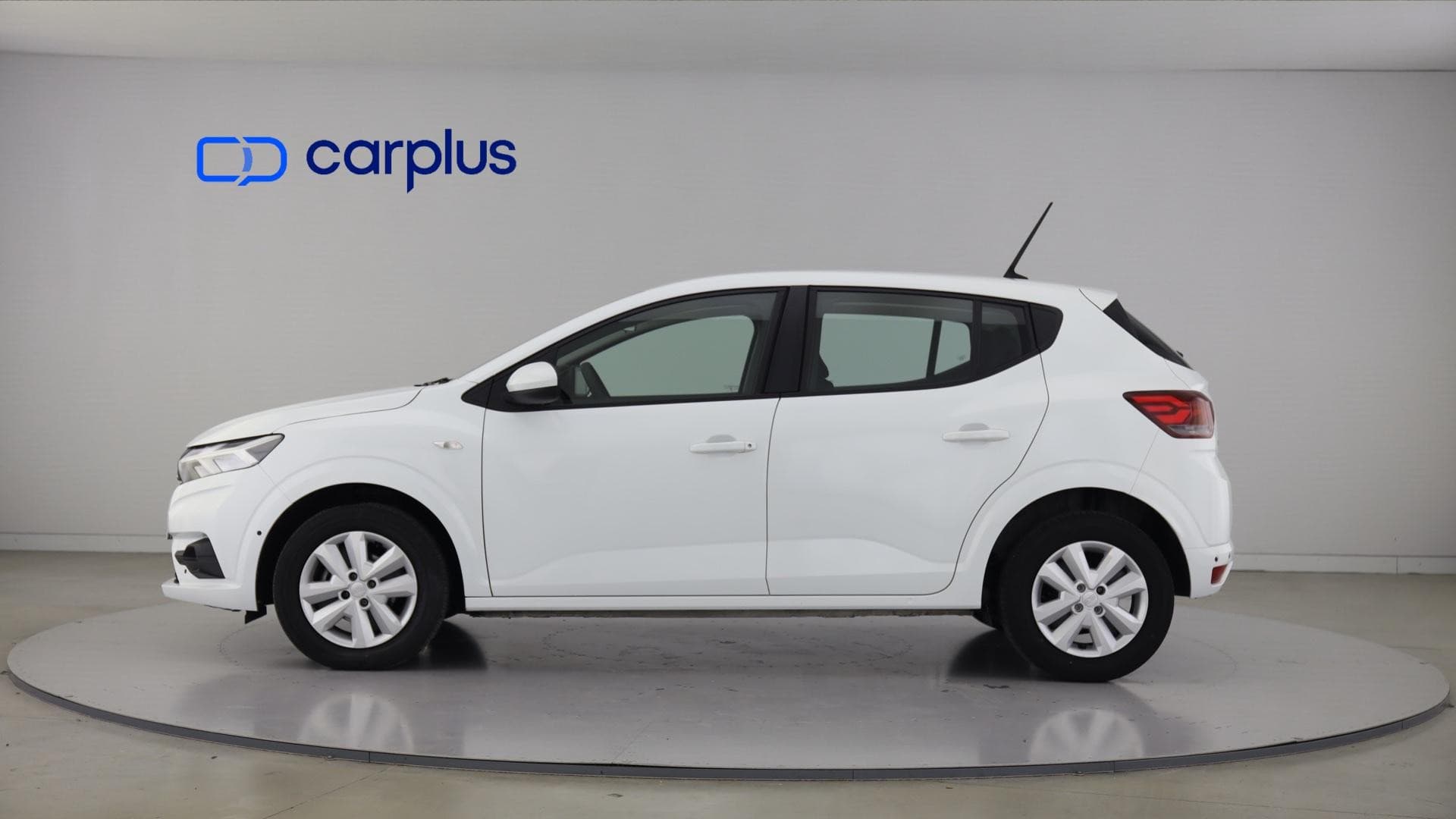 Dacia Sandero - 4