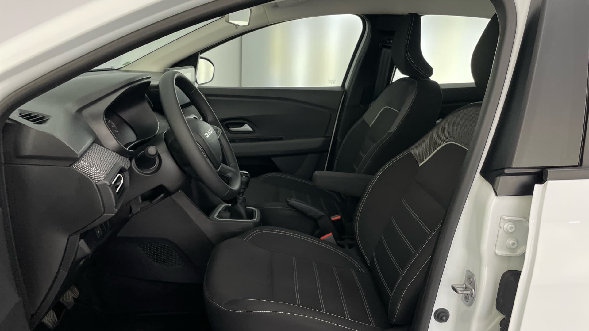 Dacia Sandero - 11