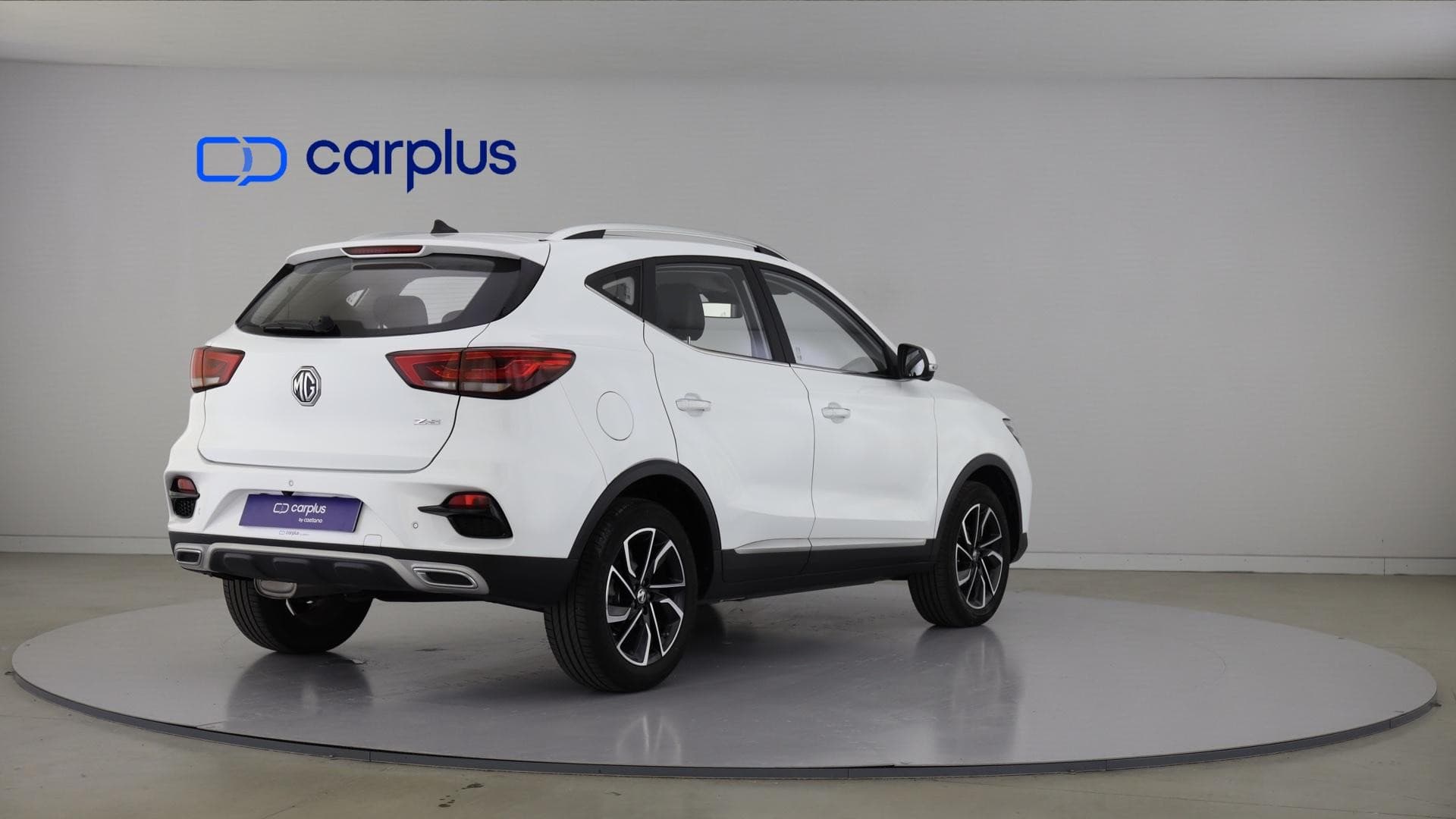MG ZS - 8
