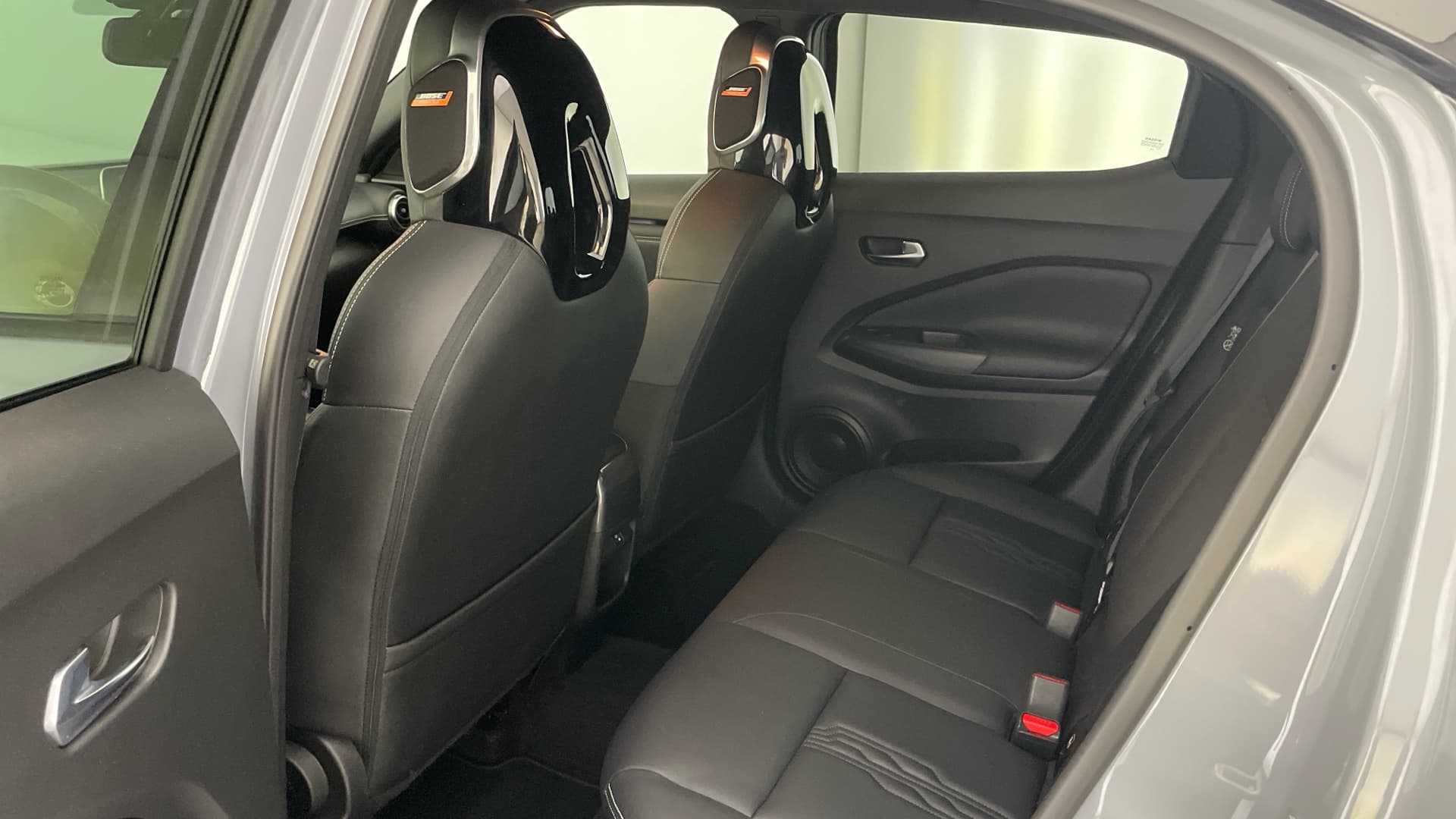 Nissan JUKE - 11