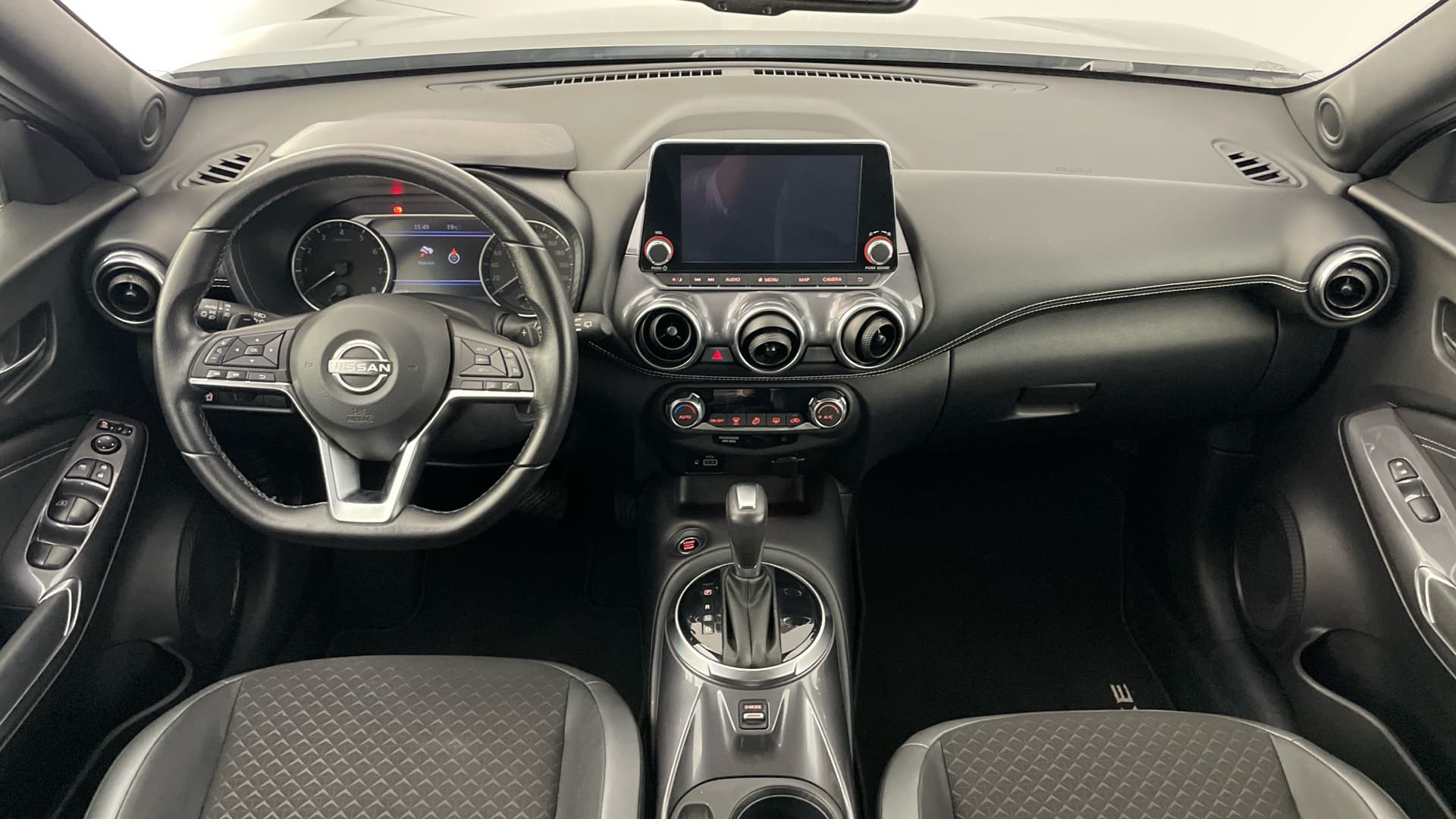 Nissan JUKE - 10