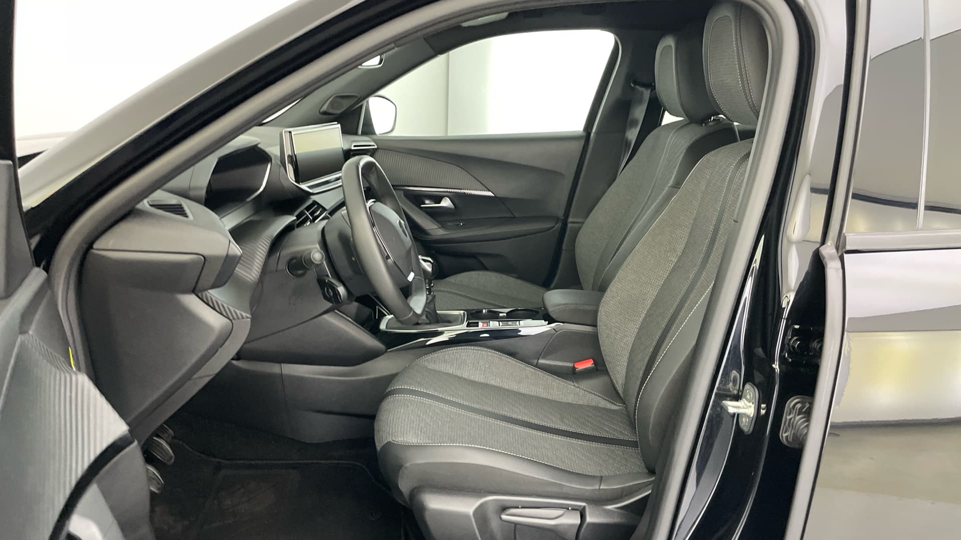 Peugeot 2008 - 11