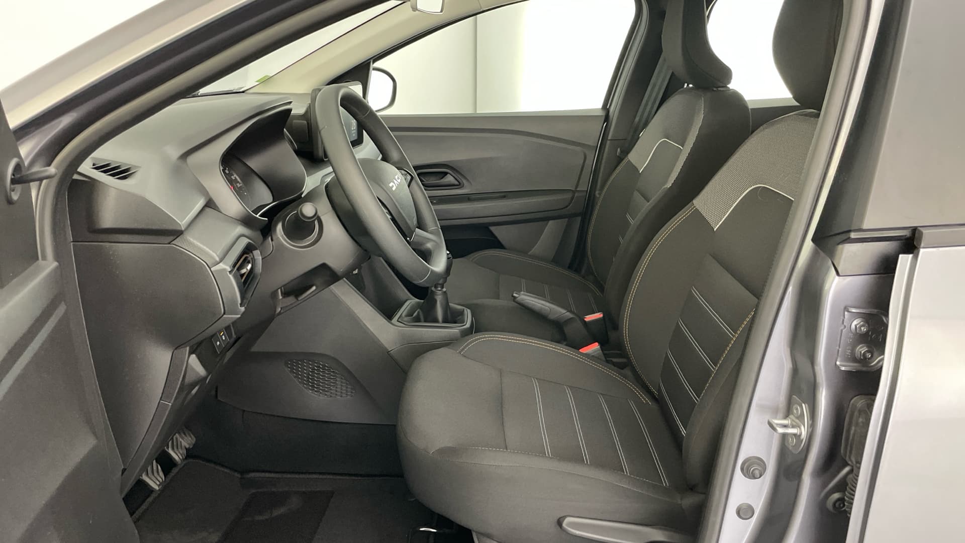 Dacia Sandero - 11