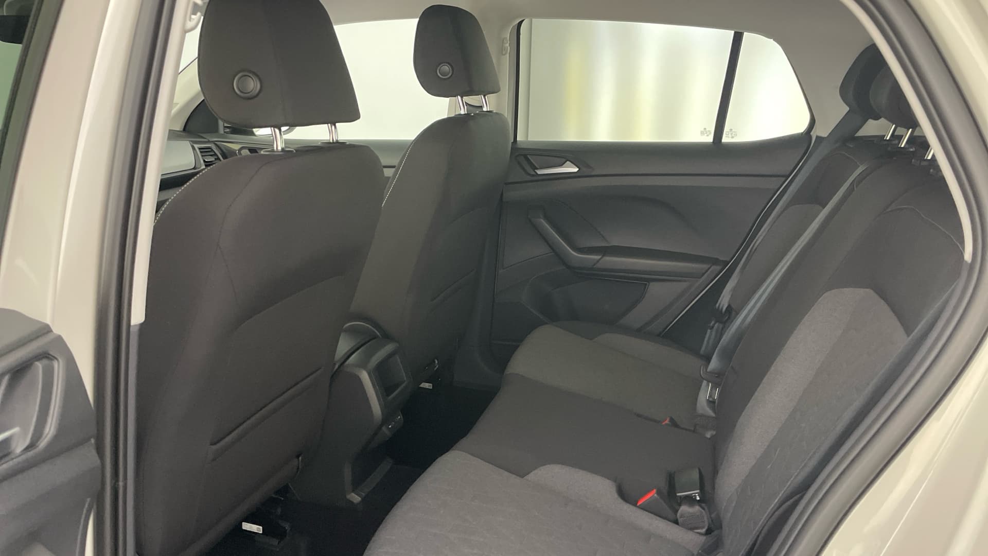 Volkswagen T-Cross - 12