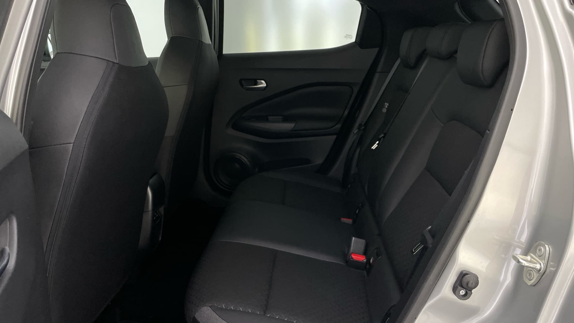 Nissan JUKE - 12