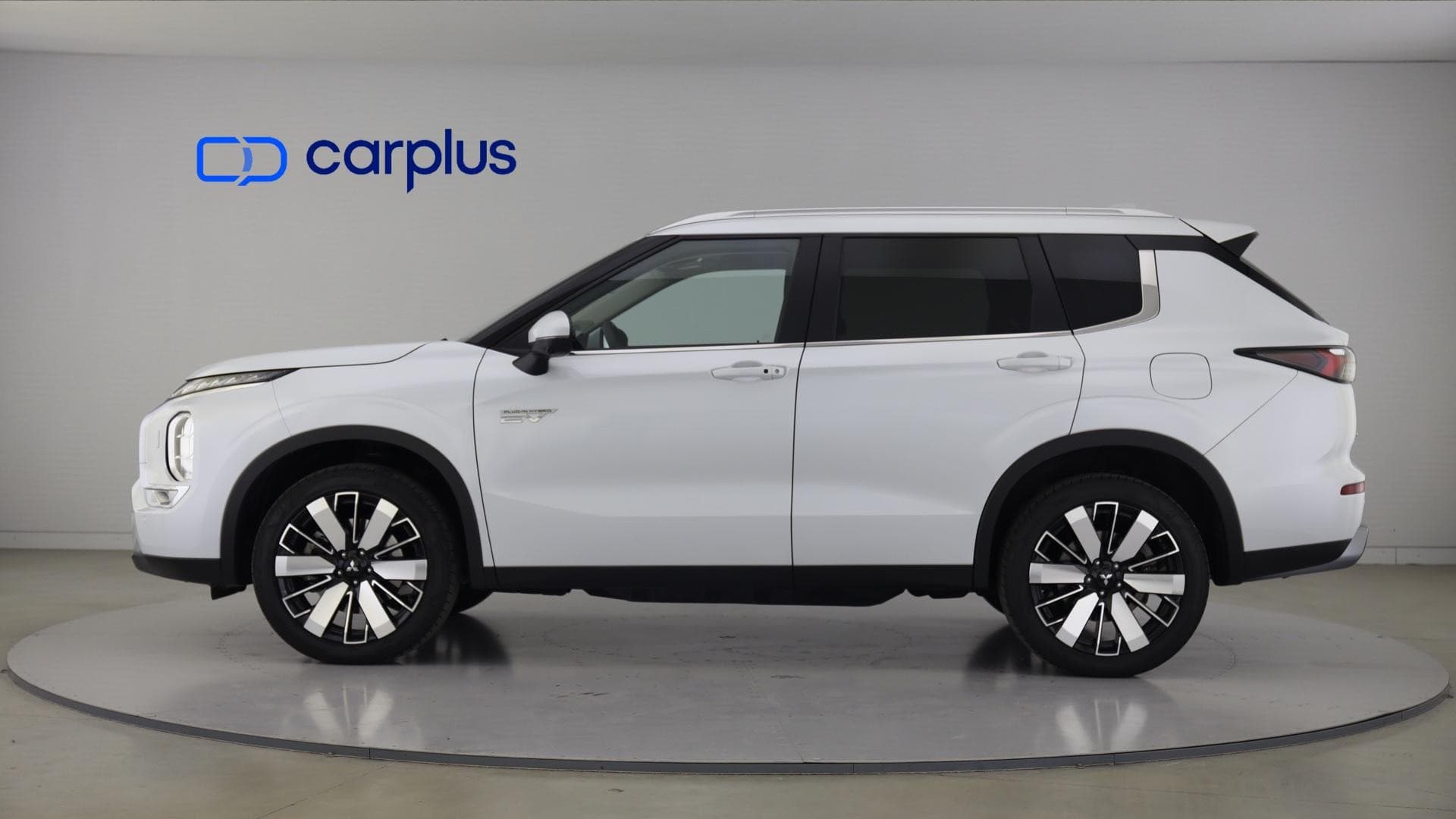 Mitsubishi Outlander - 4