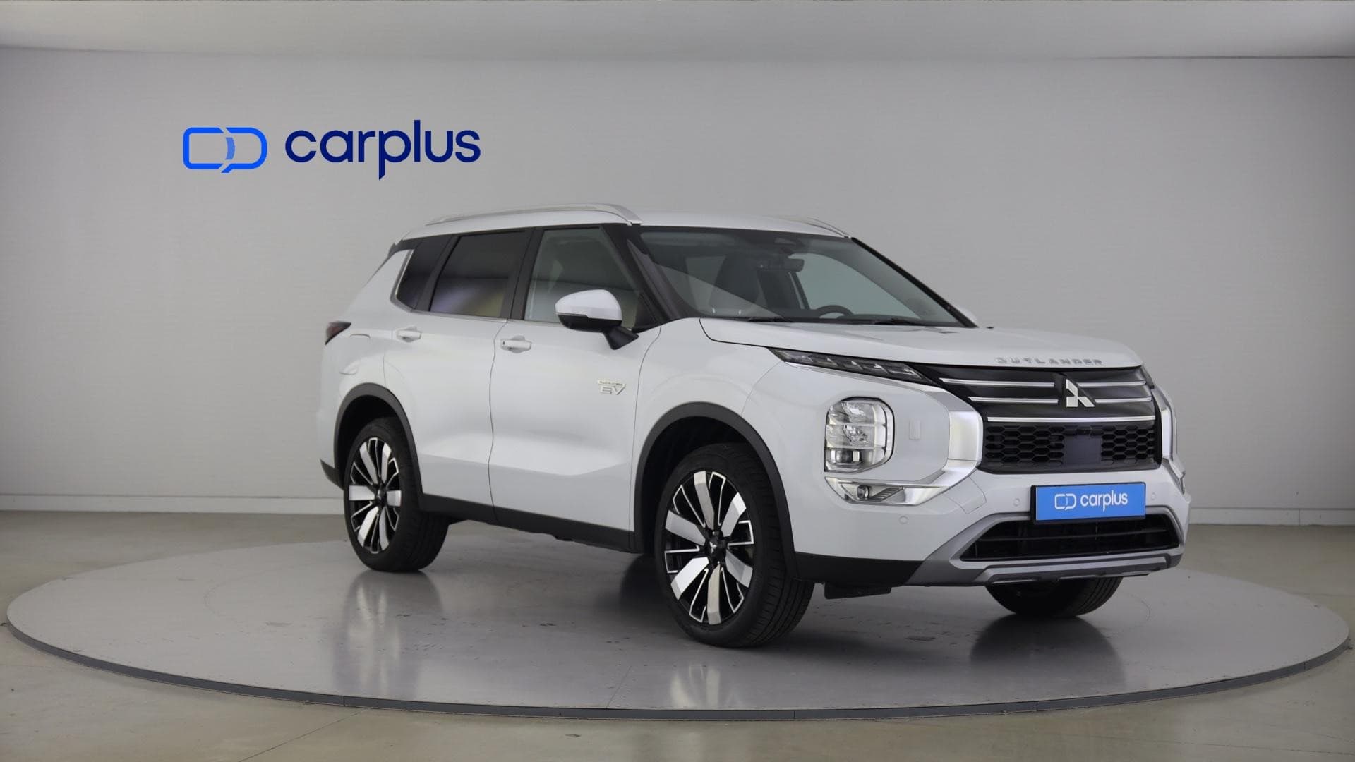 Mitsubishi Outlander - 6