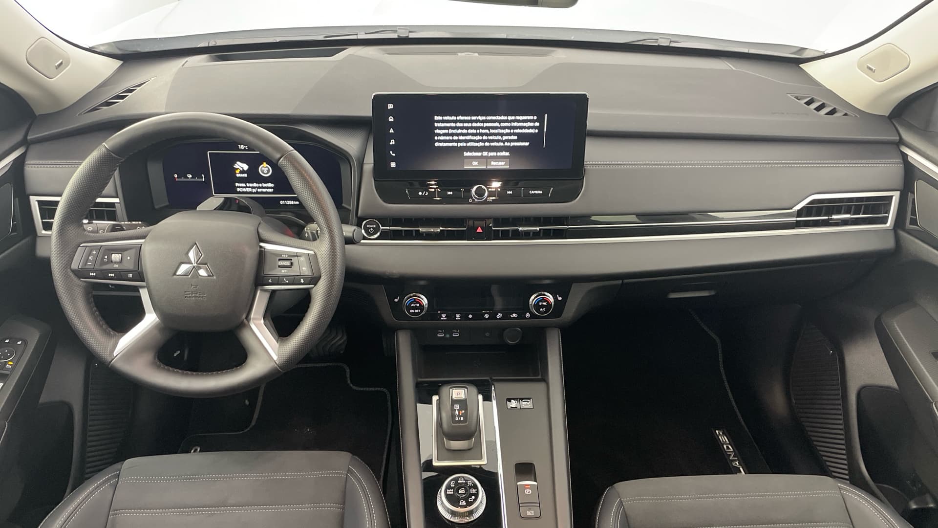 Mitsubishi Outlander - 10