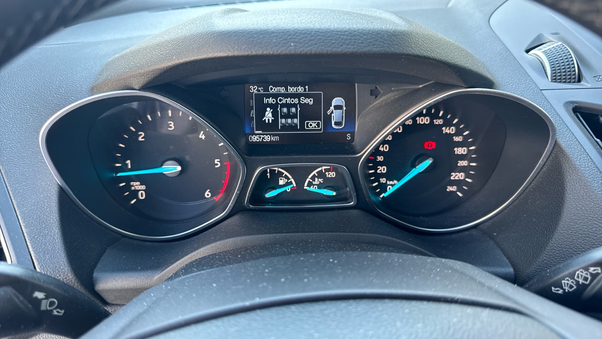Ford Kuga - 3