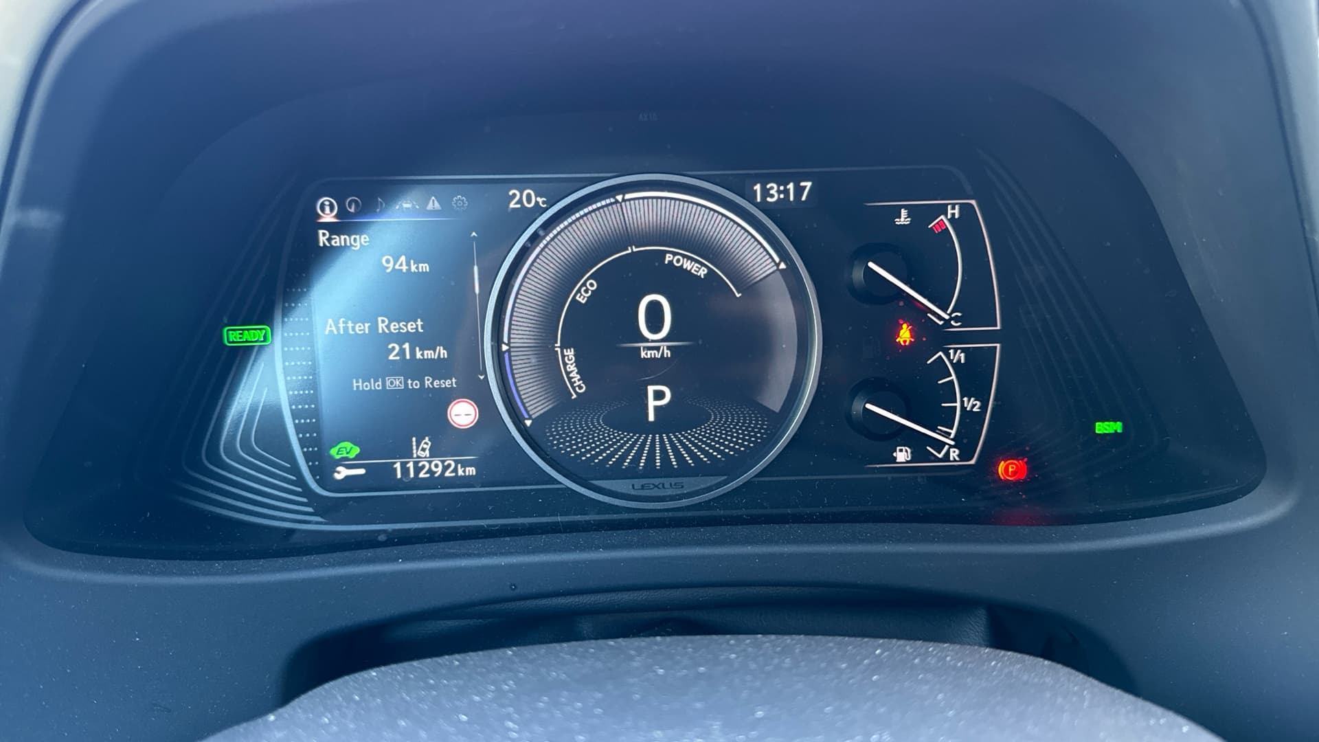 Lexus UX - 3