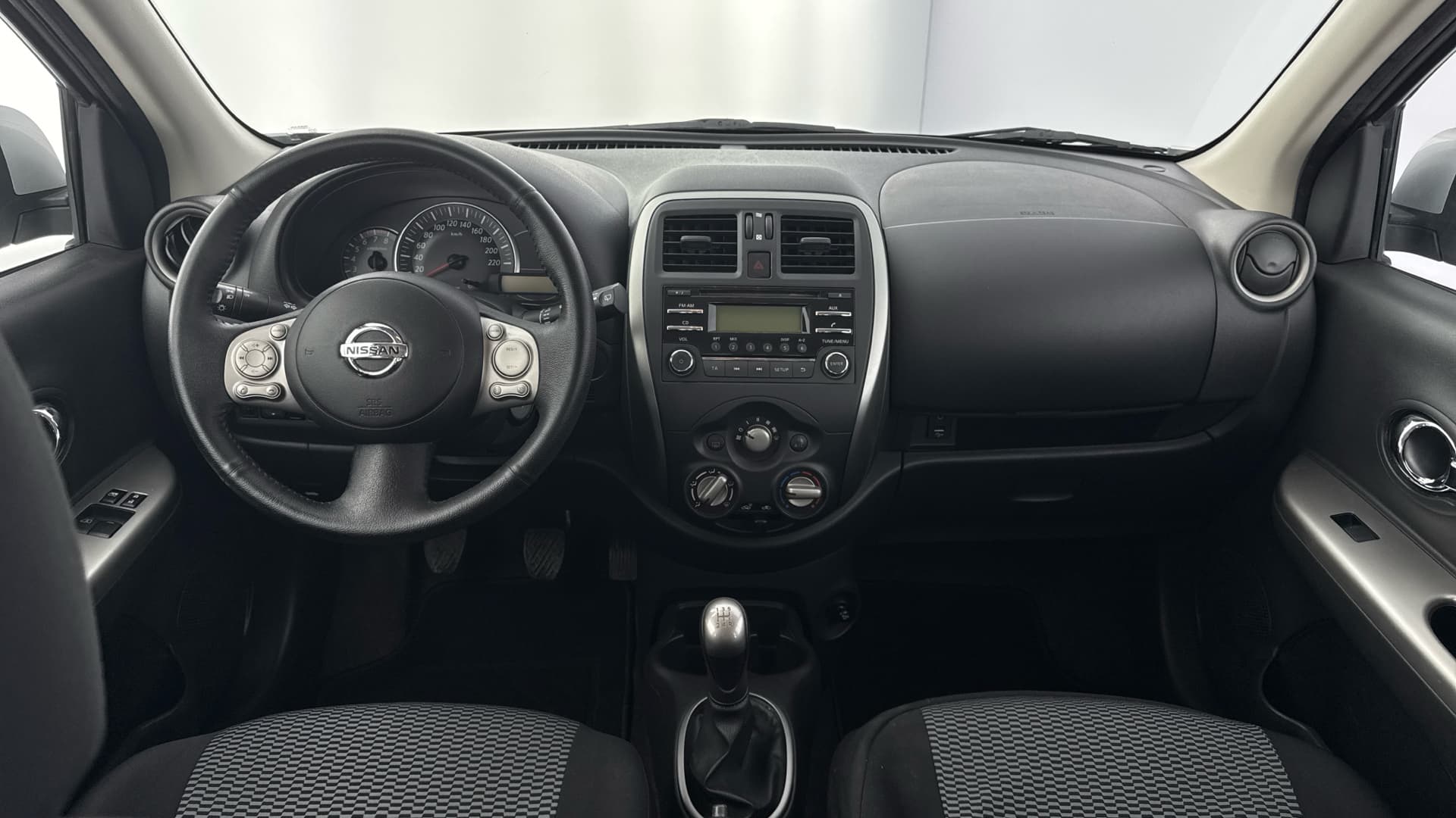 Nissan Micra - 10