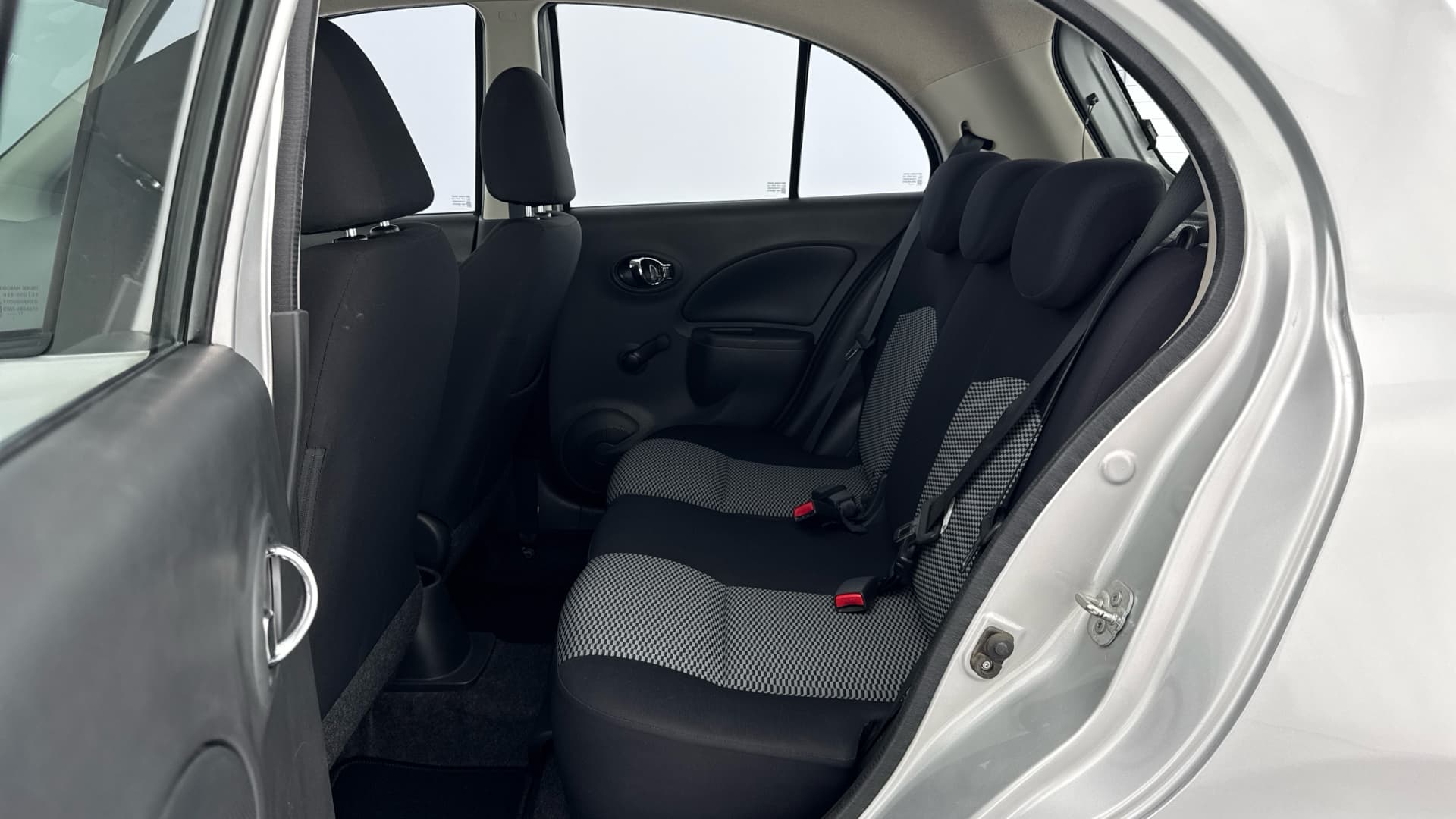 Nissan Micra - 12