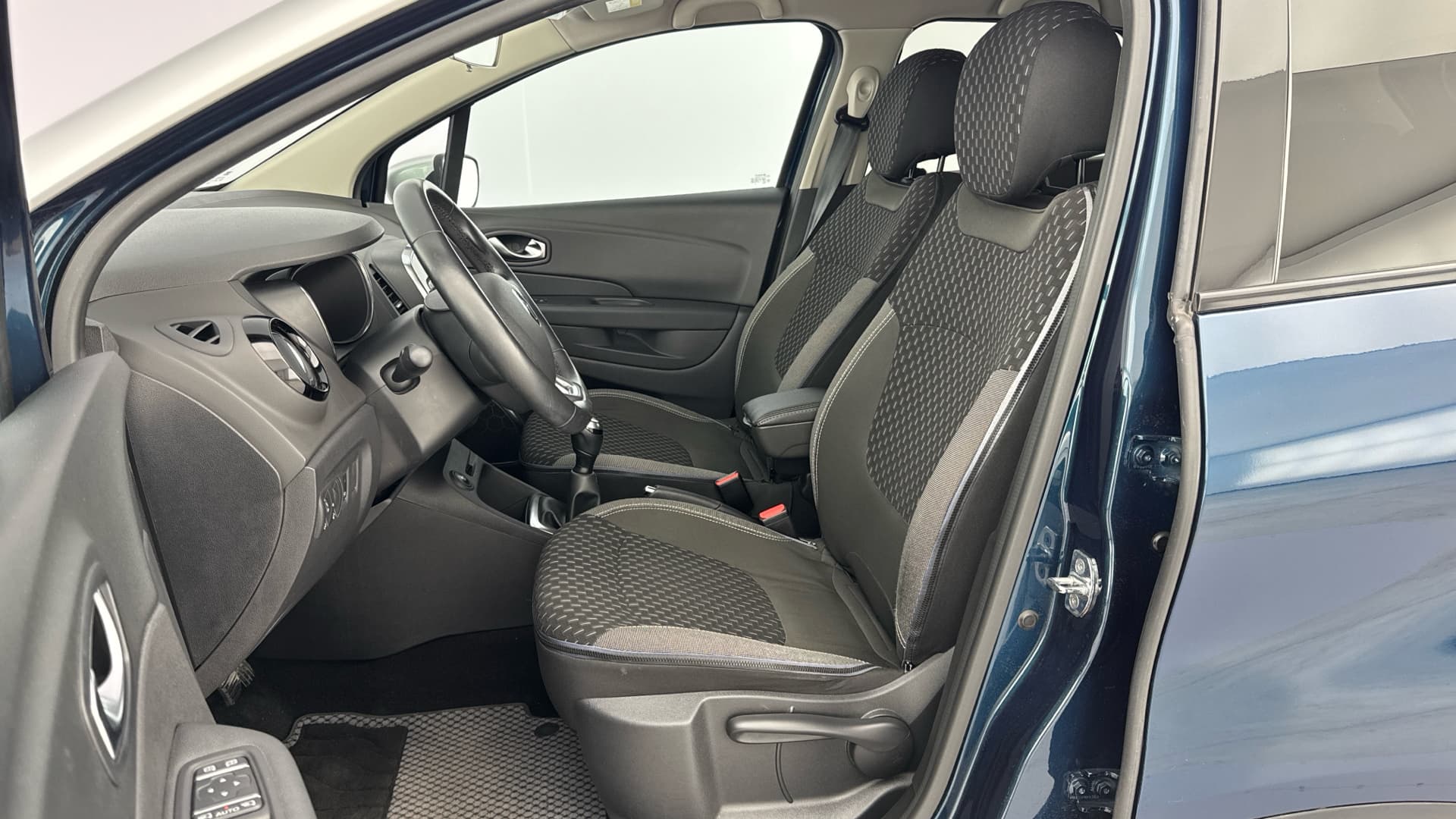 Renault Captur - 11