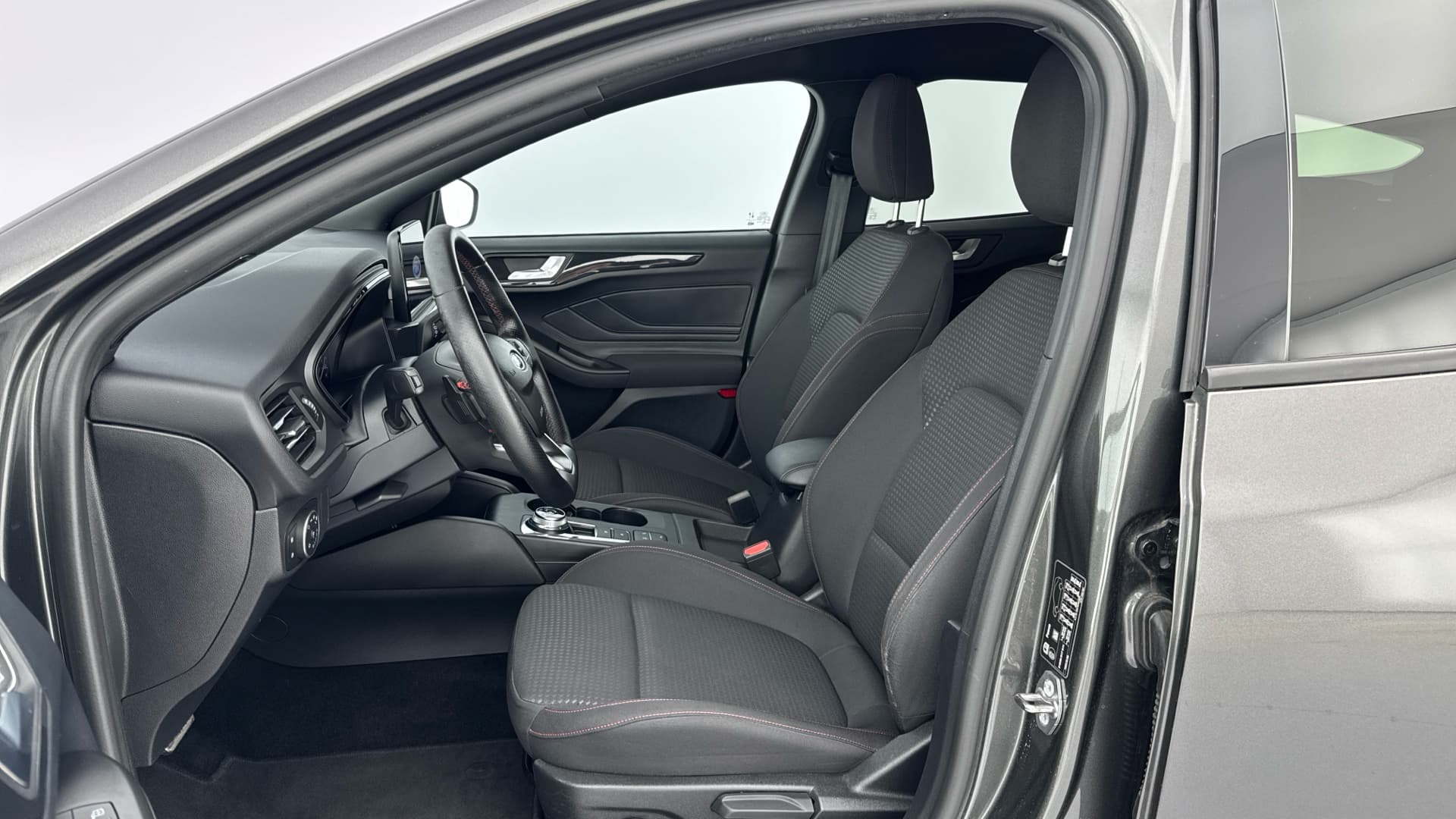 Ford Focus - 11