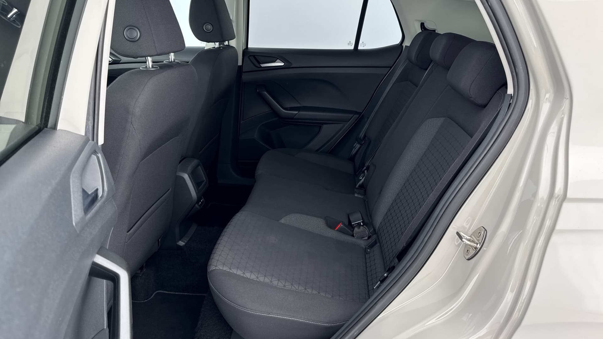 Volkswagen T-Cross - 12