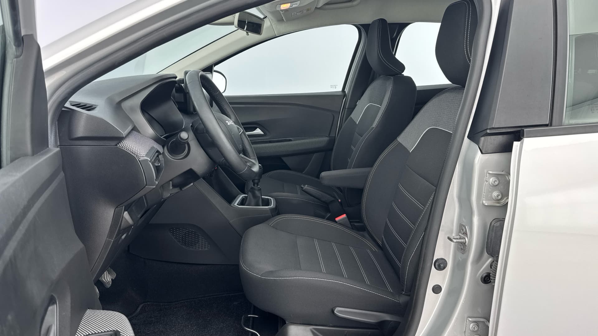 Dacia Sandero - 11