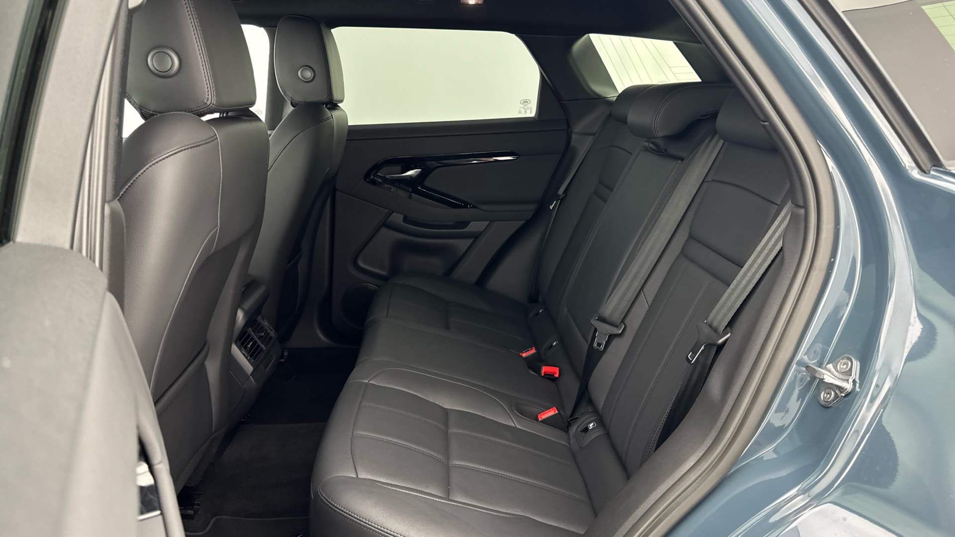 Land Rover Range Rover Evoque - 12